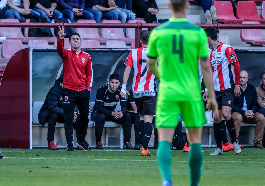 Los riojanos ganan al Mirandés por 3-0, pelearán por la segunda plaza y se clasifican para el 'play off'