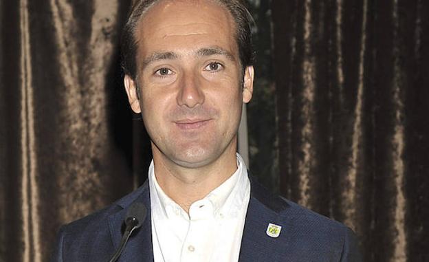 Álvaro Moya, Presidente de la Unión Deportiva Los Barrios de Tercera división. 