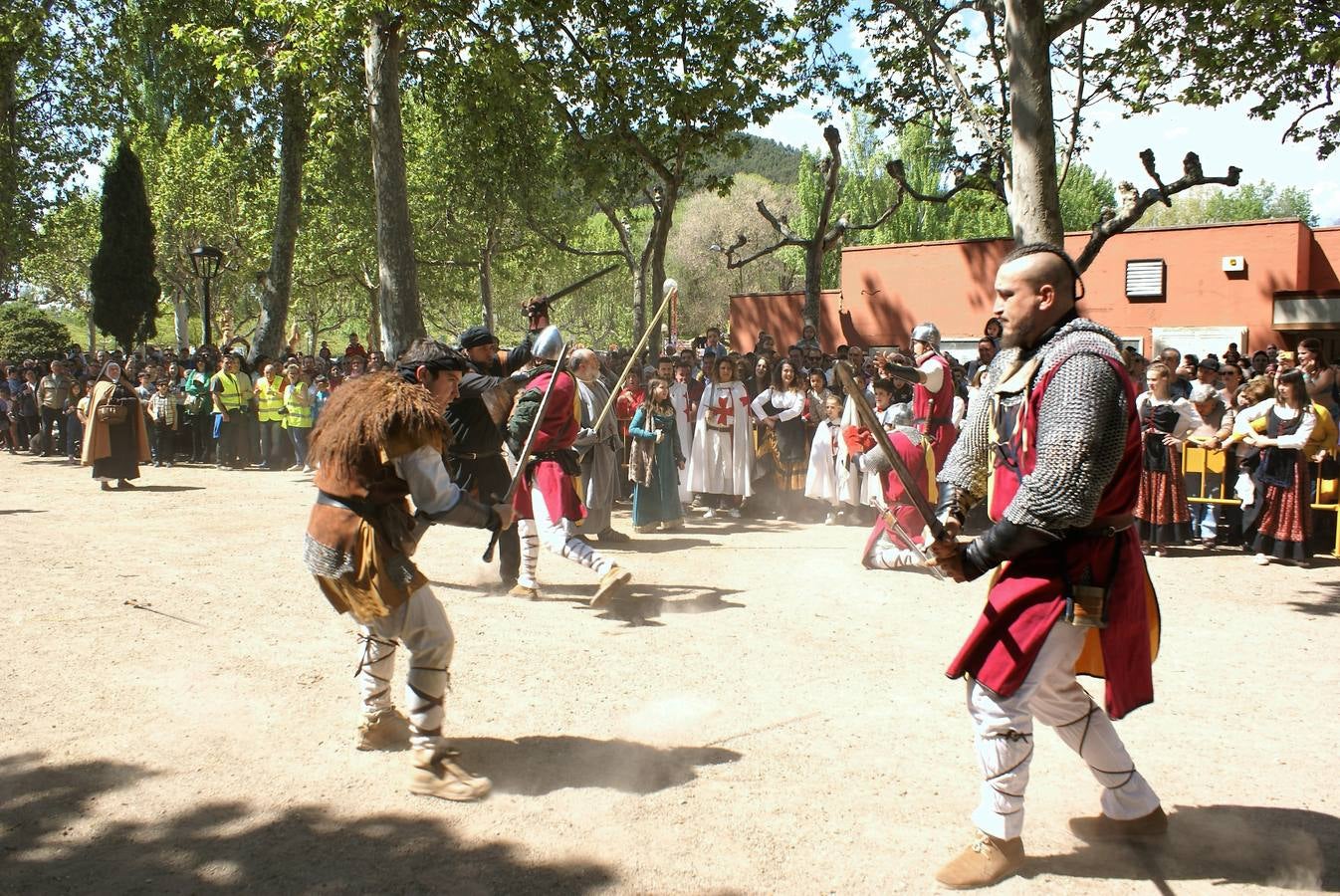 Fotos: Pregón del Primero de mayo y la aclamación de Fernando III el Santo en Nájera