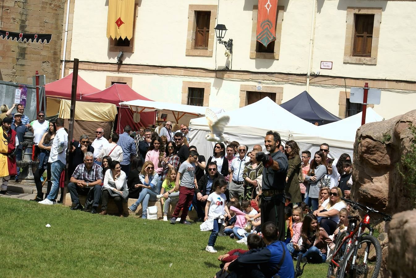 Fotos: Pregón del Primero de mayo y la aclamación de Fernando III el Santo en Nájera