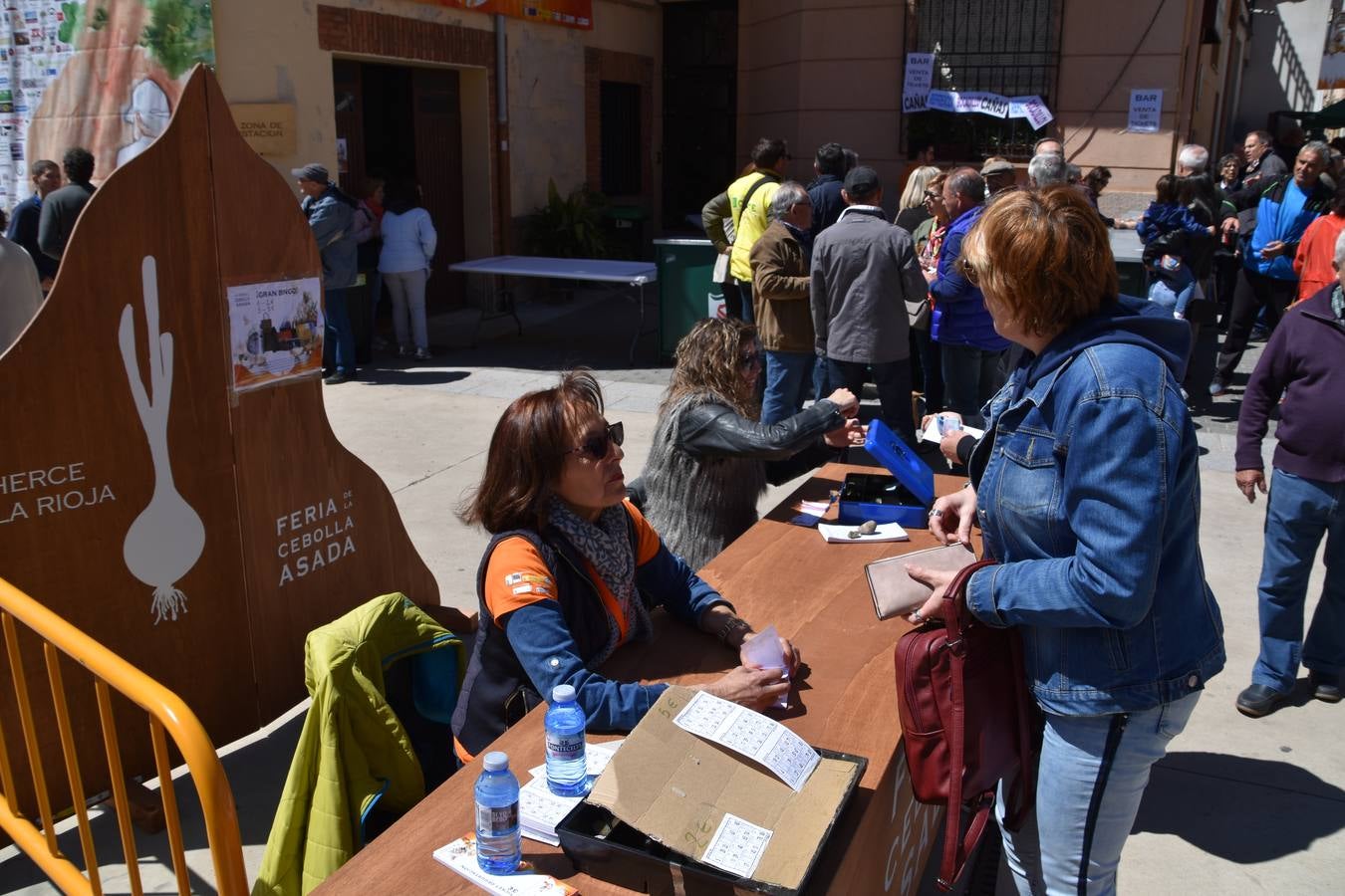 Fotos: III feria de la cebolla asada de Herce