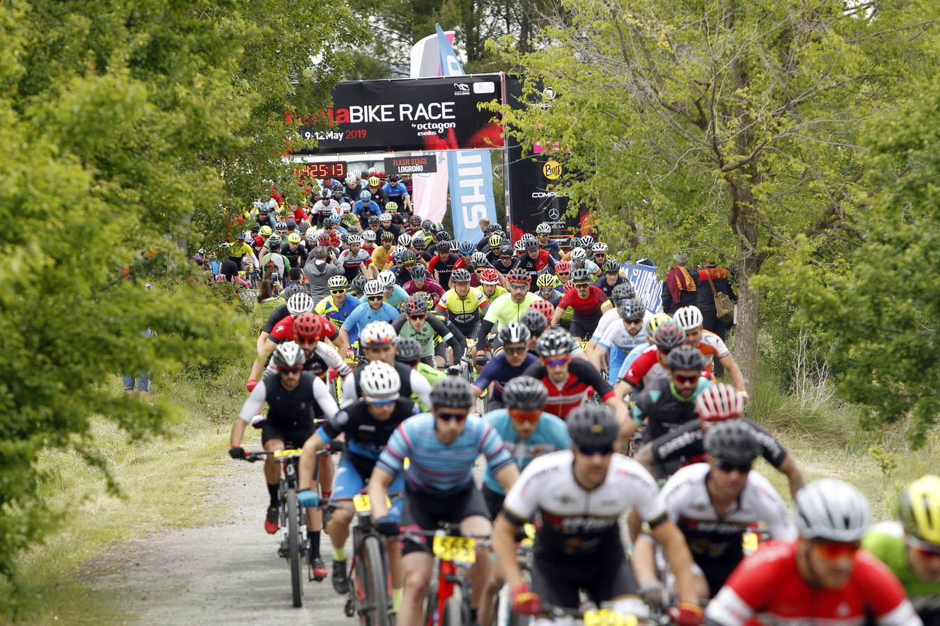 Fotos: Primera etapa de La Rioja Bike Race: La salida