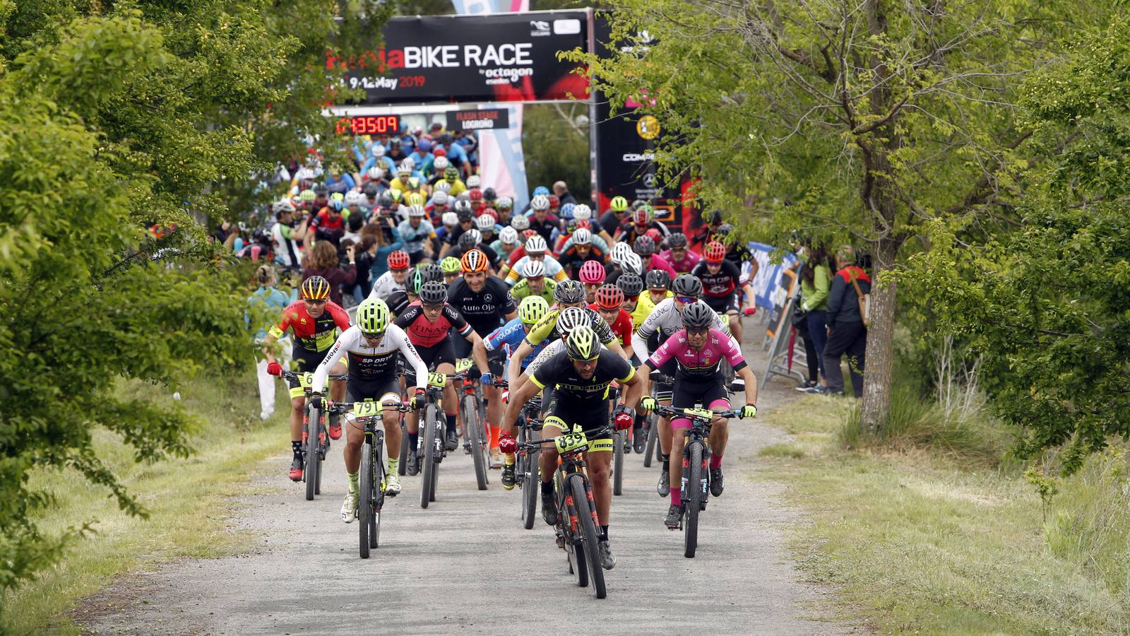 Fotos: Primera etapa de La Rioja Bike Race: La salida