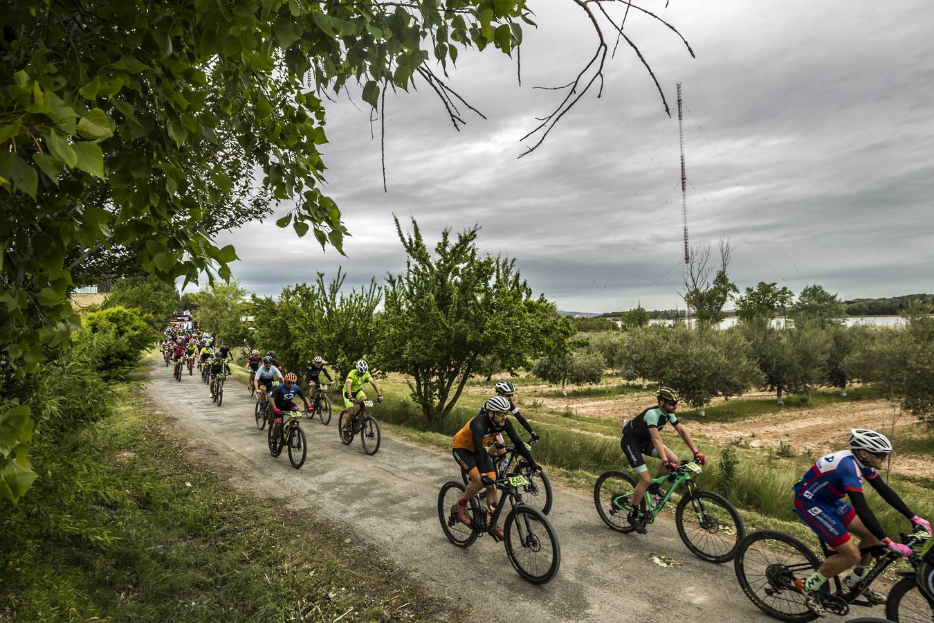 Fotos: Primera etapa de La Rioja Bike Race: La salida