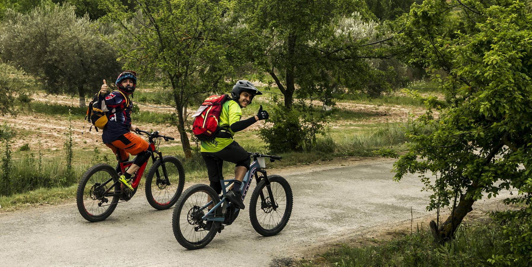 Fotos: Primera etapa de La Rioja Bike Race: La salida