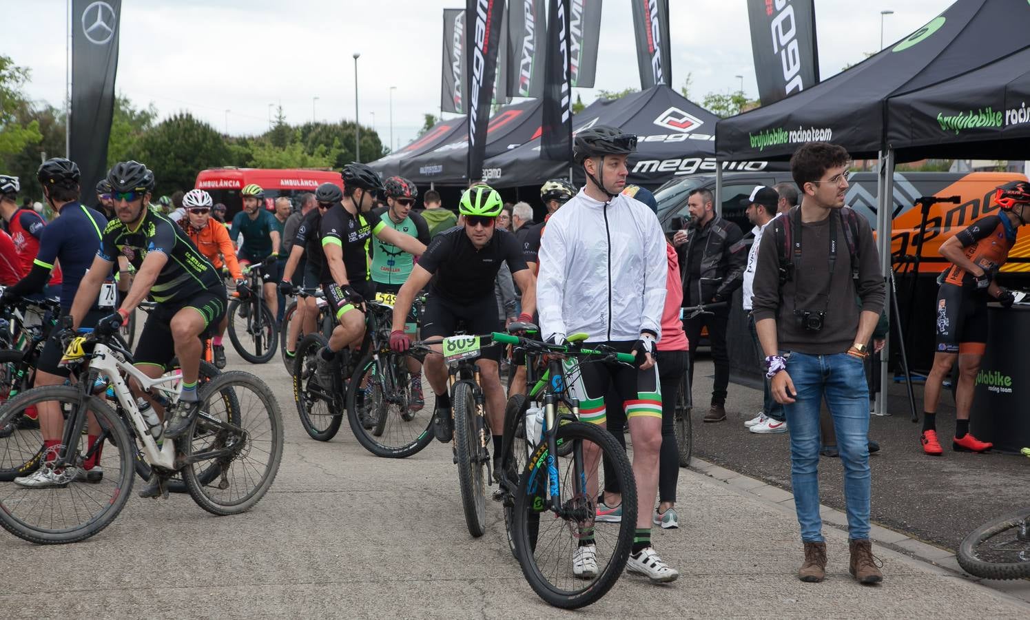 Fotos: Segunda etapa de La Rioja Bike Race (I)