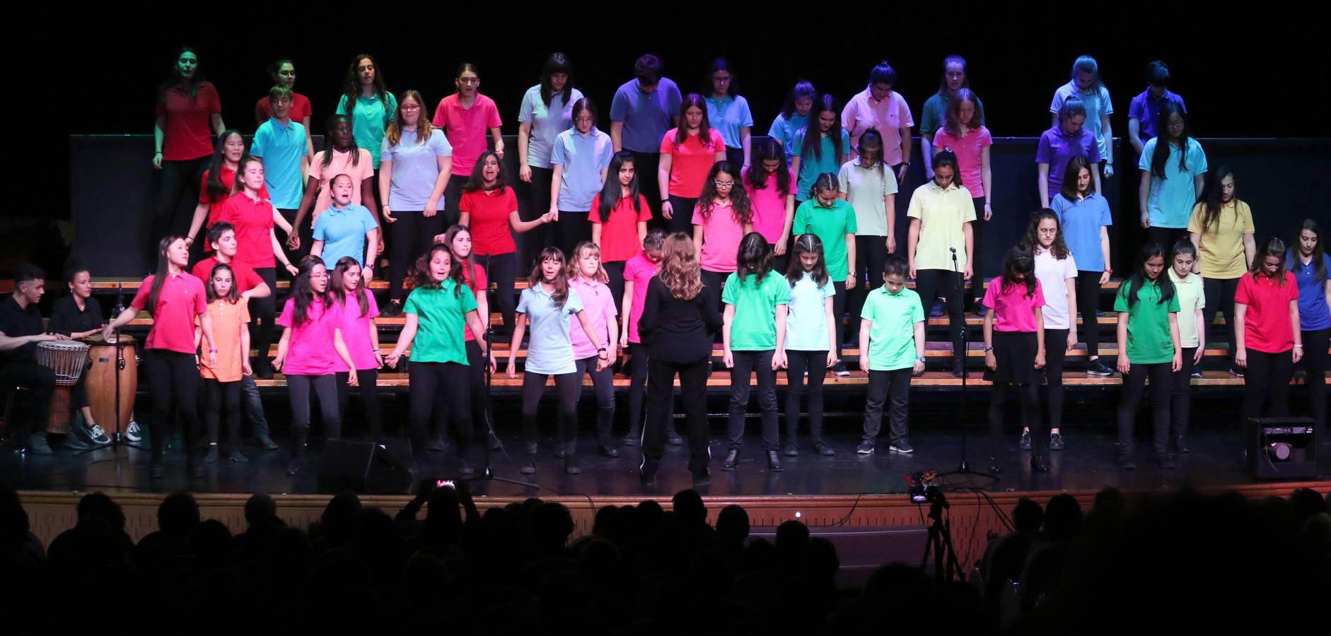 En el concierto participaron cuatro formaciones musicales y 200 niños.