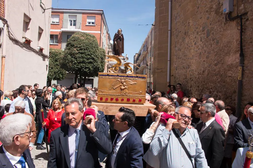 Fotos: Santo Domingo celebra el &#039;Almuerzo del Santo&#039; y la procesión del Santo