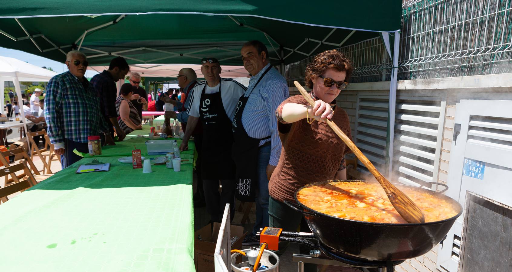 Fotos: Mañana de calderetas en Valdegastea