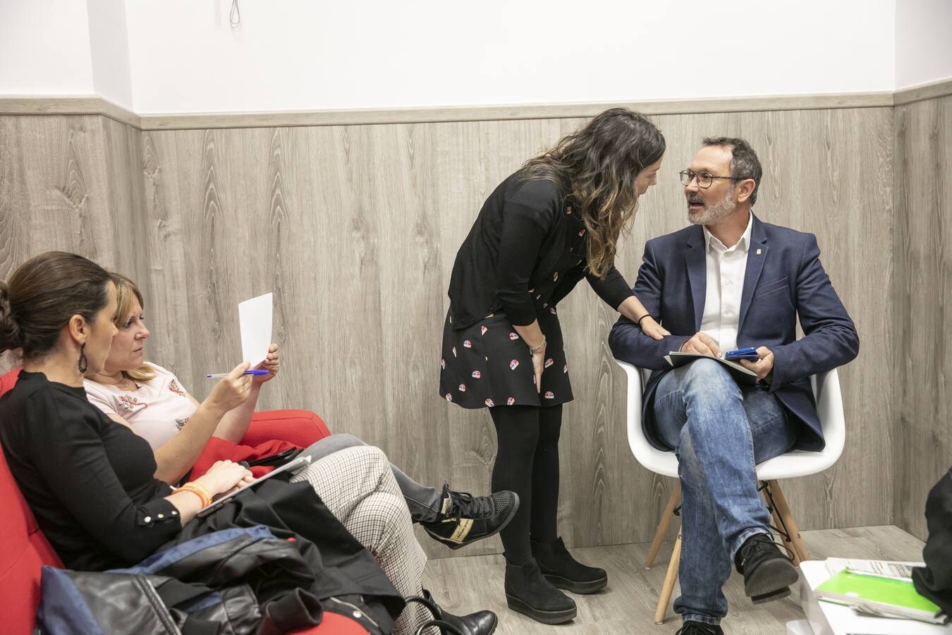 Fotos: La otra cara del debate de los candidatos a la Alcaldía de Logroño en TVR