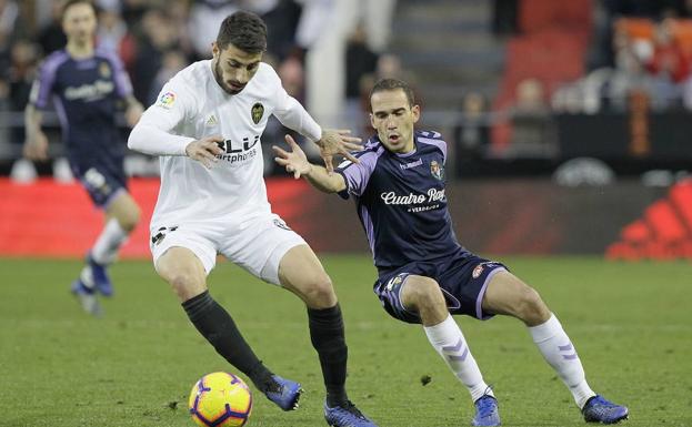 Un lance del partido entre el Valencia y el Valladolid de la primera vuelta. 