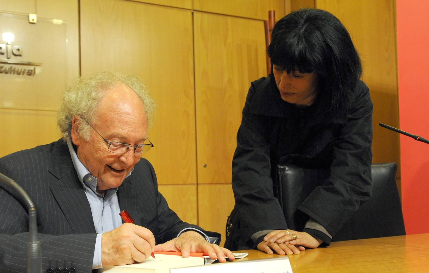 Fotos: Cuando Eduardo Punset triunfó en el Aula de Cultura de Diario LA RIOJA en el 2012