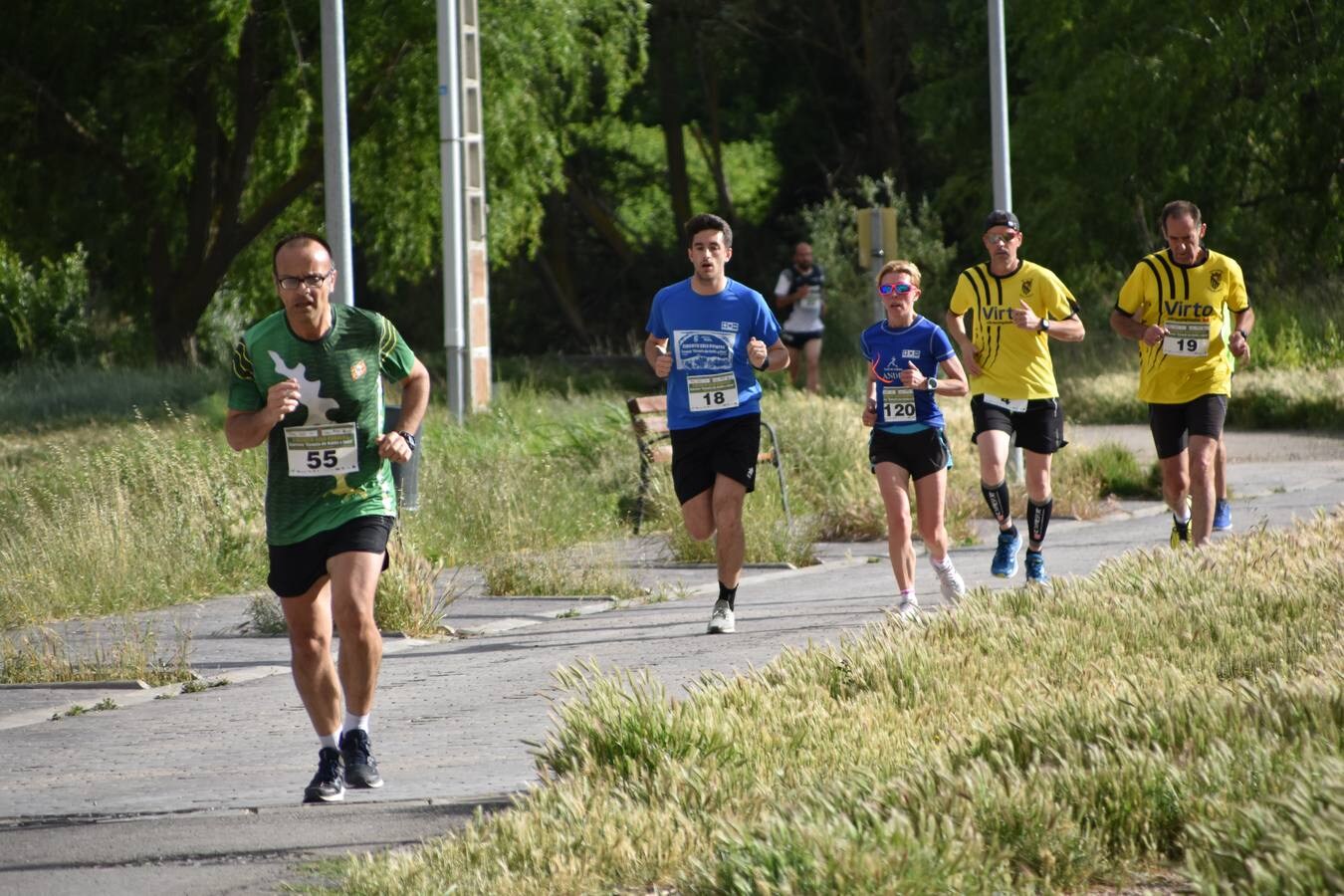 Fotos: La XI Carrera Ciruela de Nalda y Quel