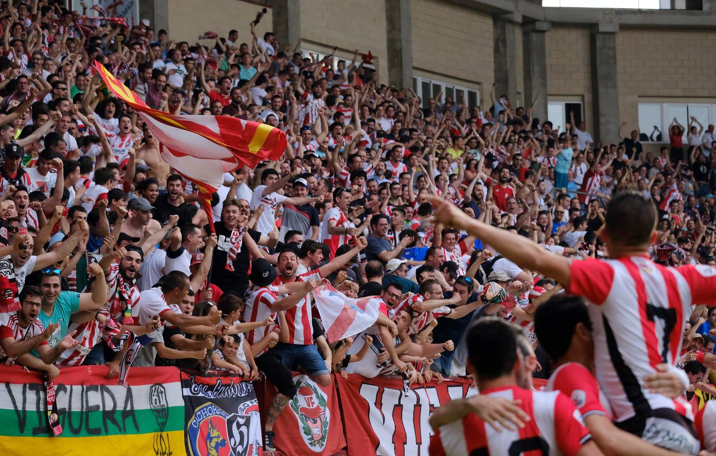 Fotos: UDL-Badajoz: el ambiente previo