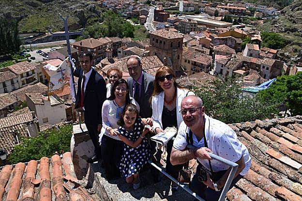 La basílica de Cervera tiene nueva bandera
