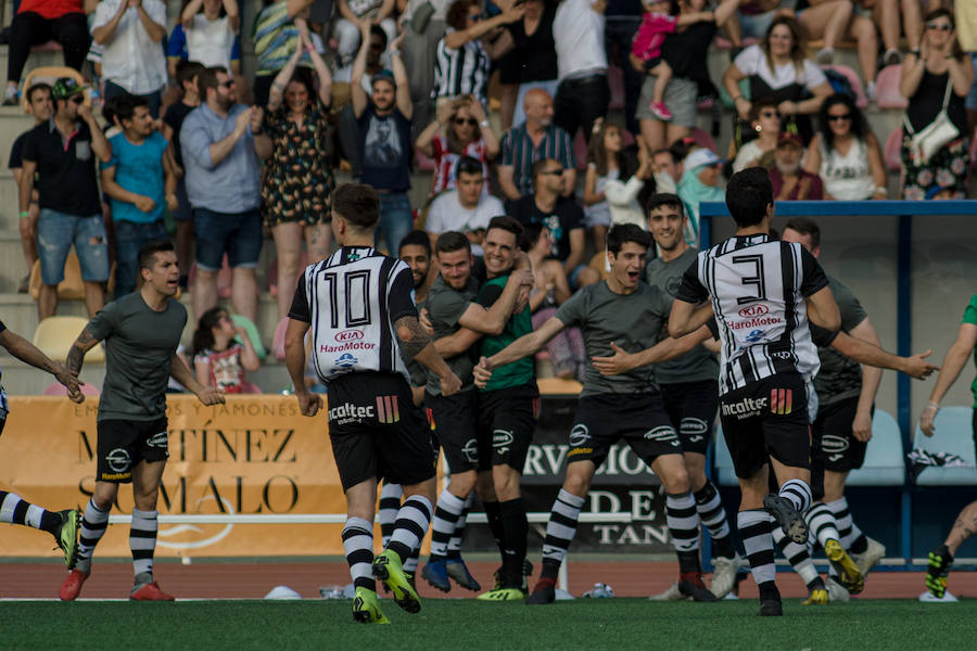 Un gol en propia puerta dio la victoria en el Mazo a los jarreros