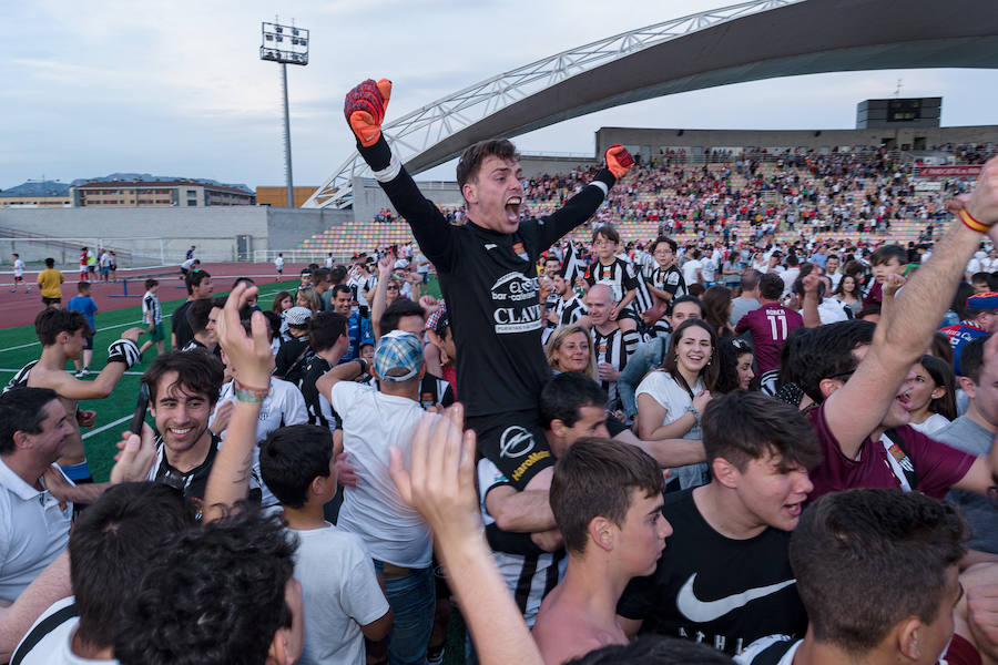 Un gol en propia puerta dio la victoria en el Mazo a los jarreros