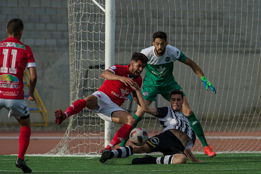 Un gol en propia puerta dio la victoria en el Mazo a los jarreros