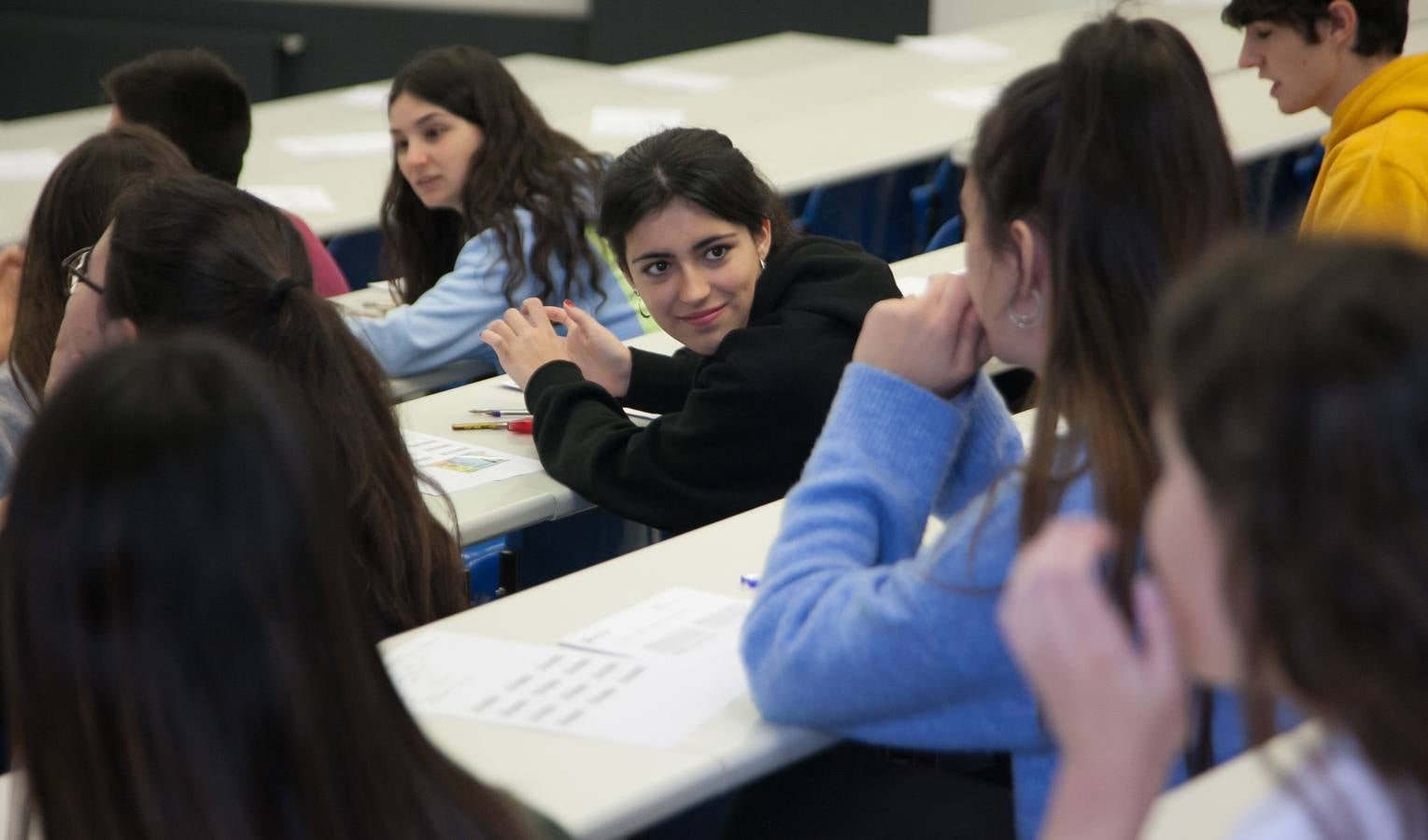 Fotos: Comienza la EBAU en Logroño