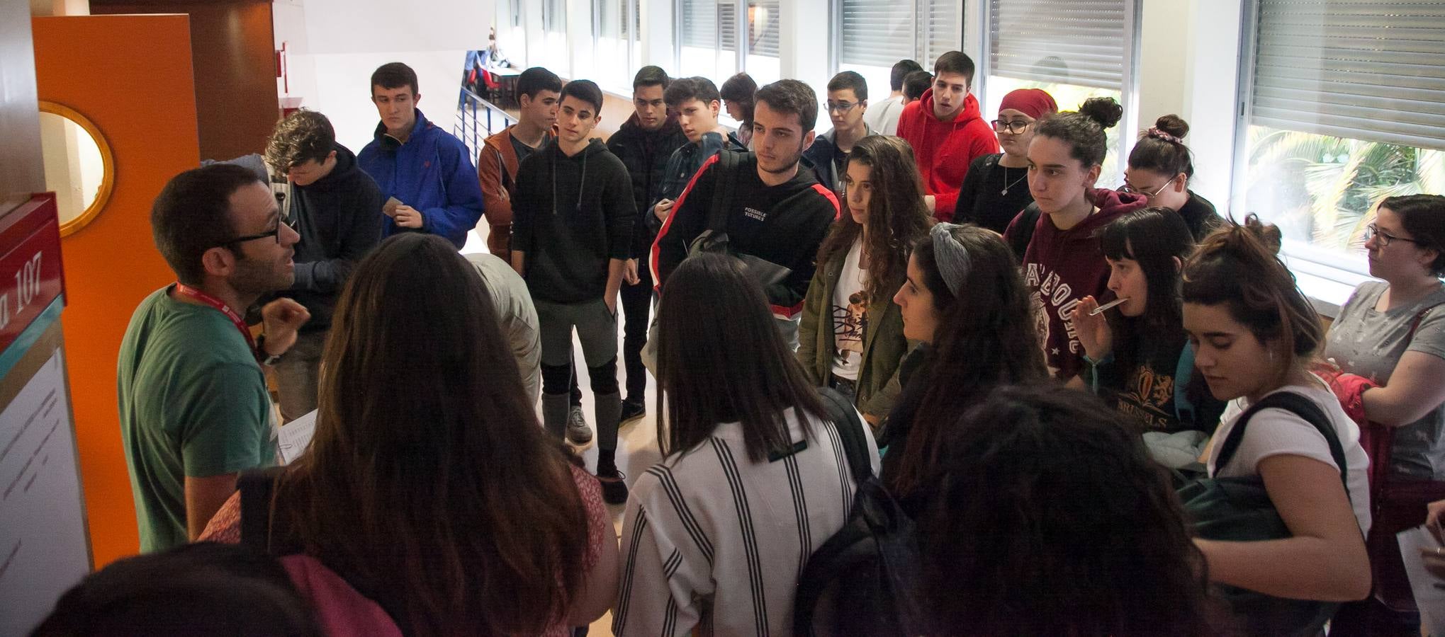 Fotos: Comienza la EBAU en Logroño