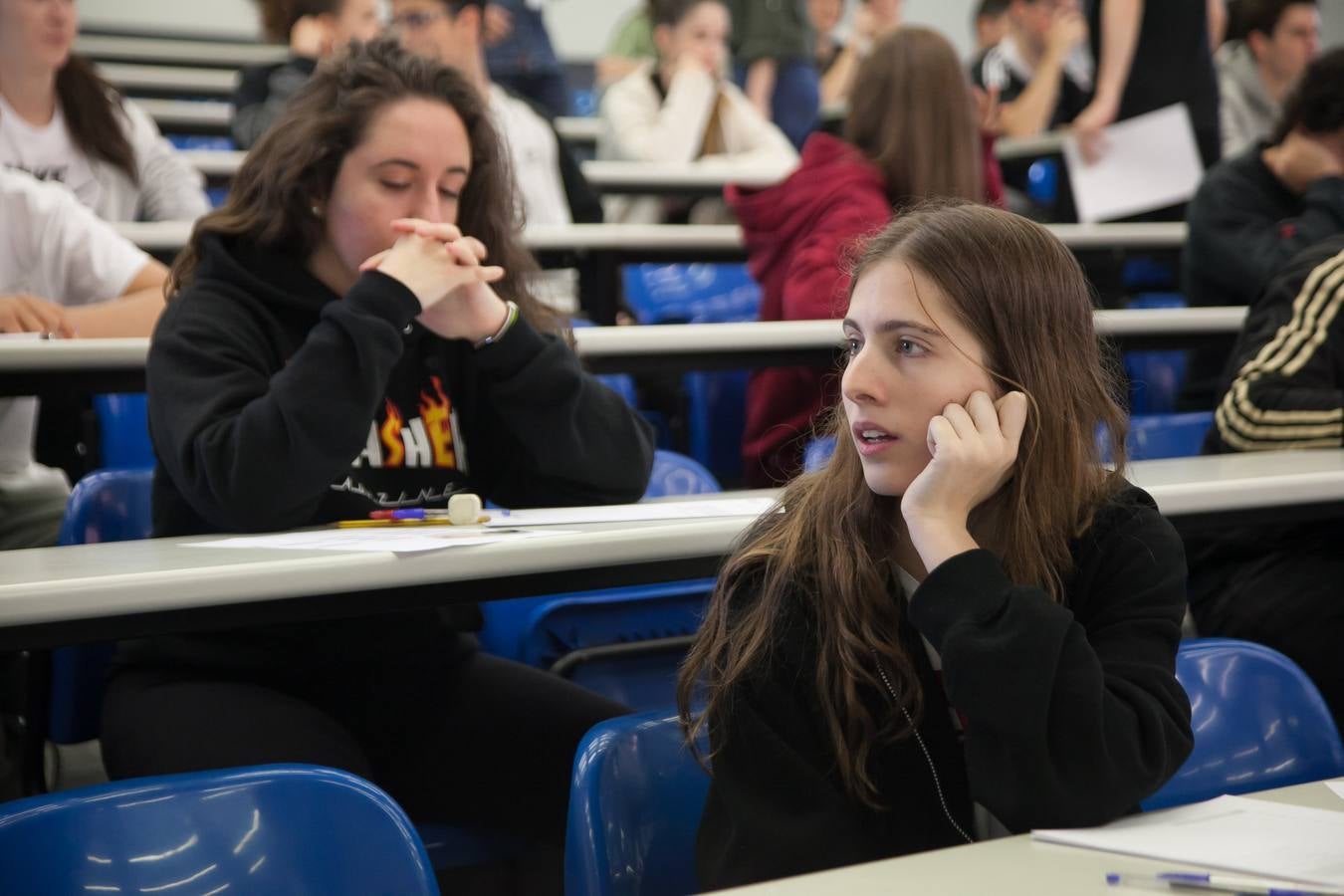 Fotos: Comienza la EBAU en Logroño