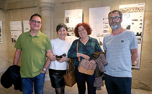 Luis Ibáñez, Mariana Gadea, Manuela Ozalla y Benjamín Gadea.