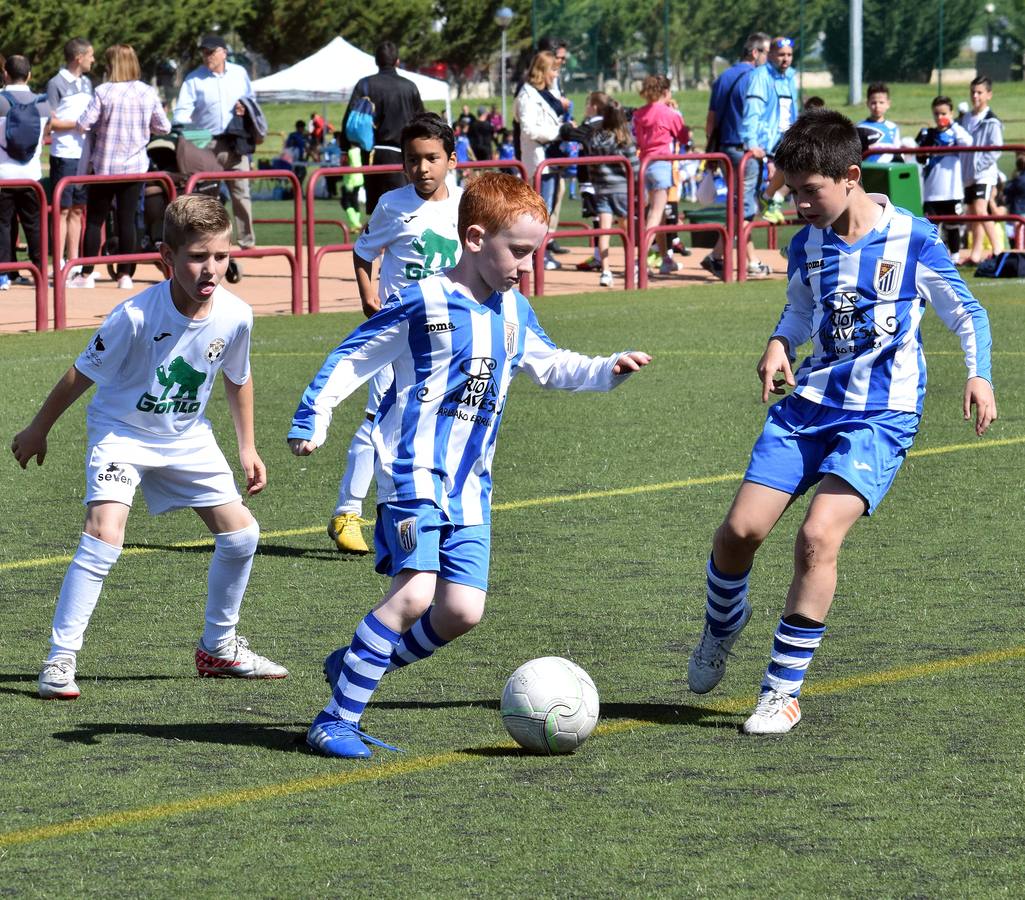 Fotos: Primera jornada del Torneo del Valvanera