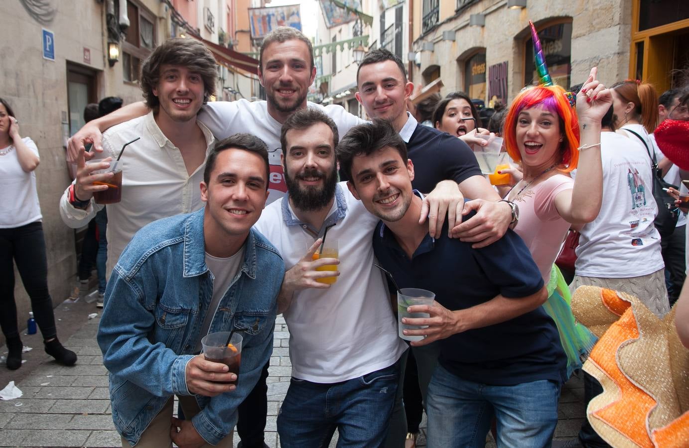 Fotos: Ambiente en las calles de Logroño por San Bernabé: el sábado