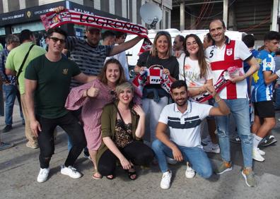 Imagen secundaria 1 - Los colores blanco y rojo se dejaron ver por Alicante