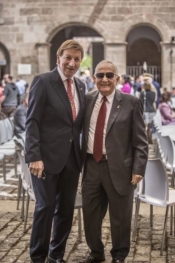 San Millán de la Cogolla ha acogido la celebración institucional del 9 de junio con la entrega de las Medallas de La Rioja, el Galardón de las Artes y las distinciones de Riojanos Ilustres 