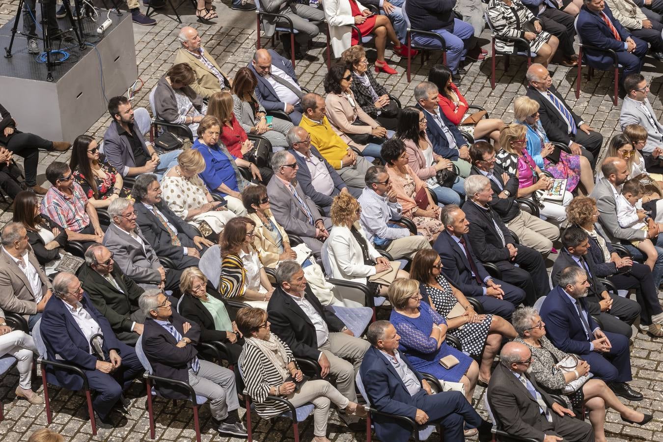 San Millán de la Cogolla ha acogido la celebración institucional del 9 de junio con la entrega de las Medallas de La Rioja, el Galardón de las Artes y las distinciones de Riojanos Ilustres 