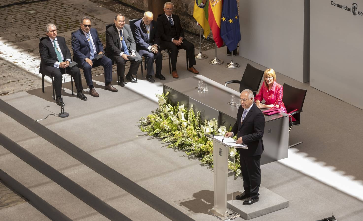 San Millán de la Cogolla ha acogido la celebración institucional del 9 de junio con la entrega de las Medallas de La Rioja, el Galardón de las Artes y las distinciones de Riojanos Ilustres 