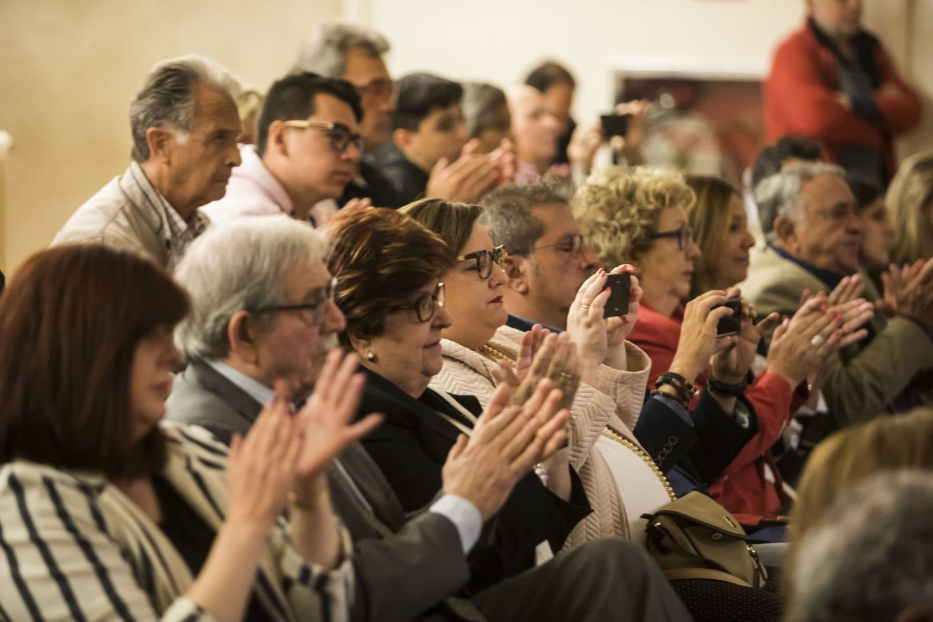 Acto de entrega de la Insignias de San Bernabé, en esta ocasión, al periodista Fernando Lázaro; la presidenta del CERMI, Manoli Muro; el médico Joaquín Yangüela; y la voluntaria María Jesús Romero