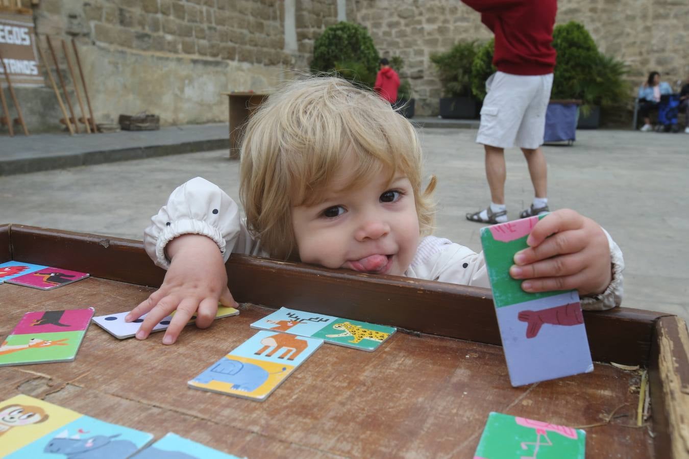 Fotos: Juegos tradicionales en la plaza de Santiago