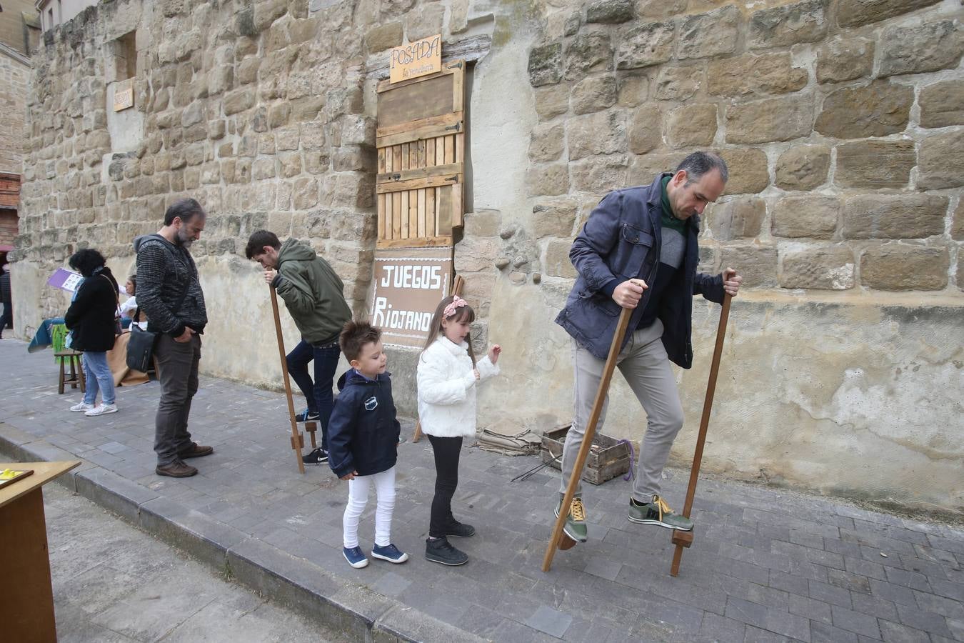 Fotos: Juegos tradicionales en la plaza de Santiago