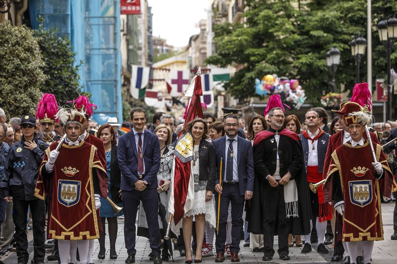 Fotos: Los banderazos y la procesión de San Bernabé