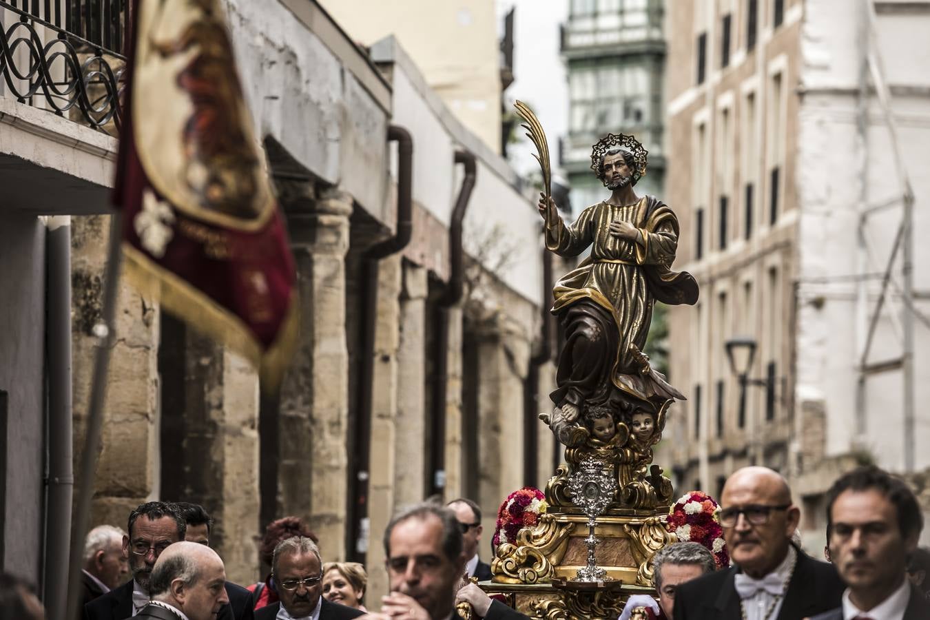 Fotos: Los banderazos y la procesión de San Bernabé