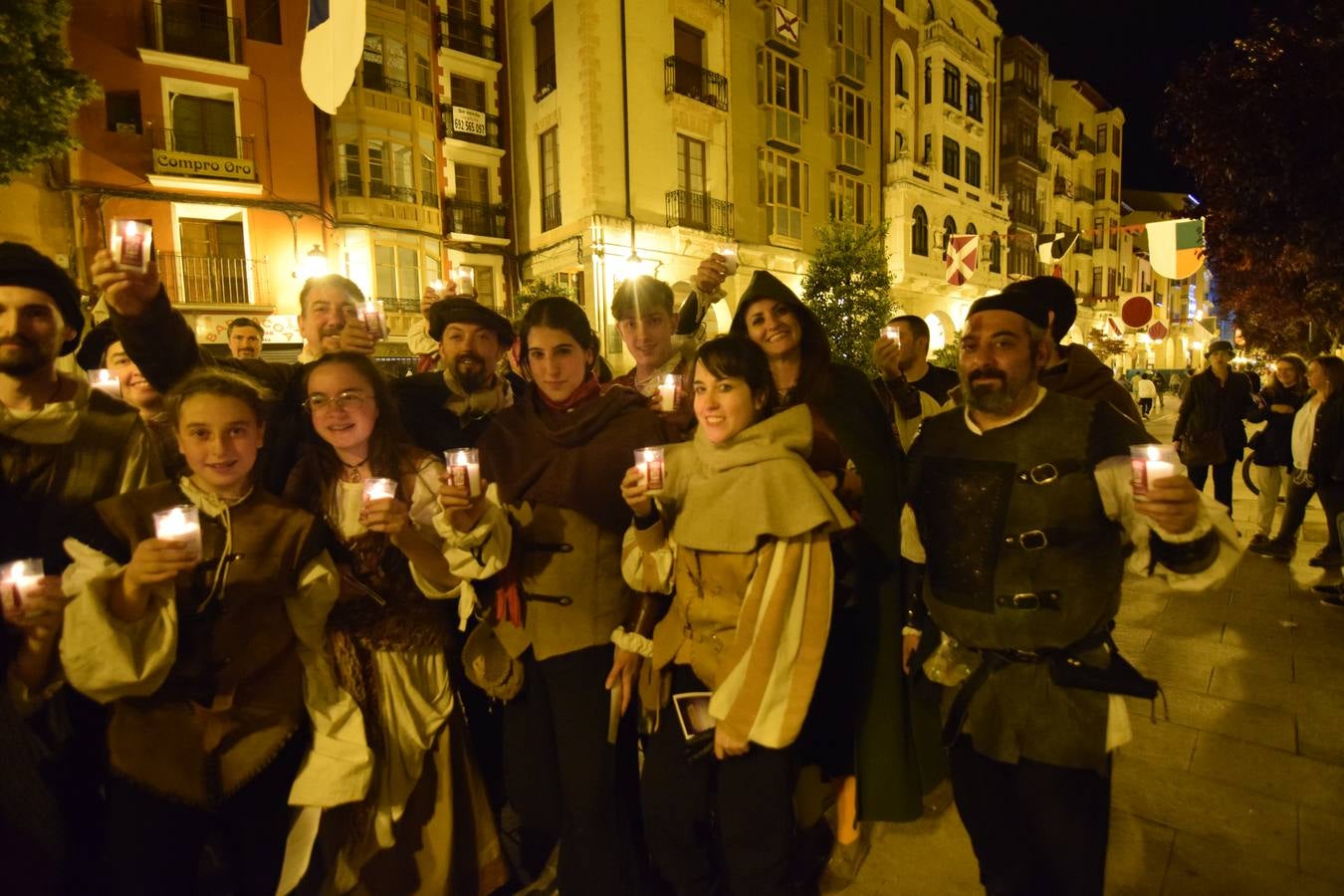 La Cofradía de San Bernabé celebró el encendido de luminarias en cumplimento del Voto de San Bernabé.