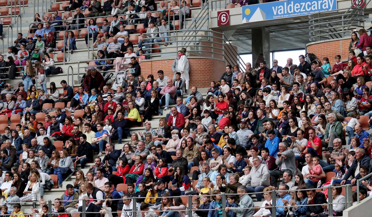 Más de 5.000 personas se dieron cita en el festejo taurino de La Ribera