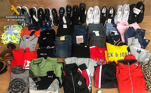 Efectos intervenidos a los presuntos ladrones. 