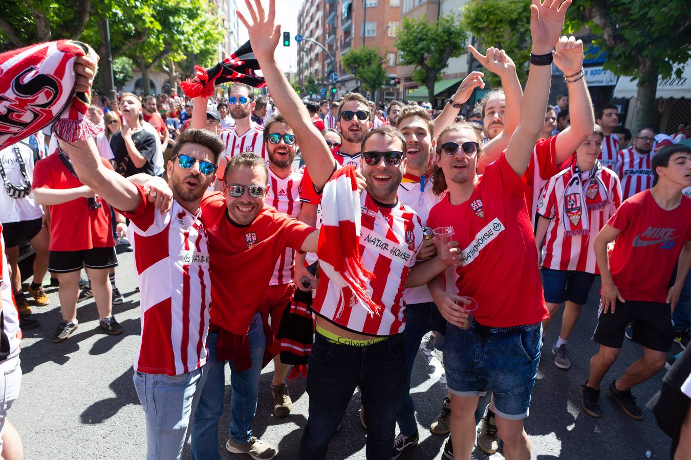 Fotos: Logroño arropa a la UD Logroñés hasta Las Gaunas (1)