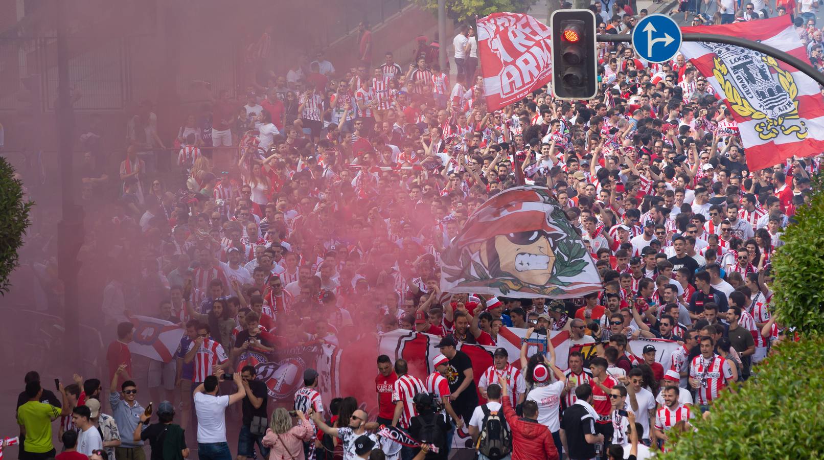 Fotos: La afición arropa a la UD Logroñés (3)