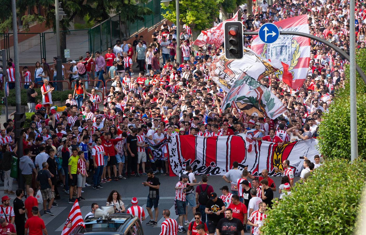 Fotos: La afición arropa a la UD Logroñés (3)