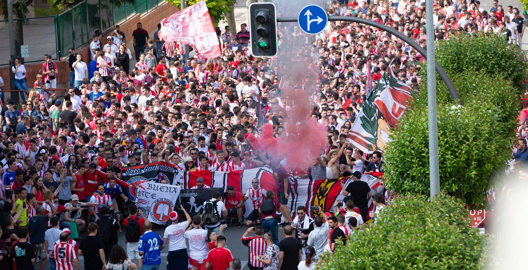 Fotos: La afición arropa a la UD Logroñés (3)