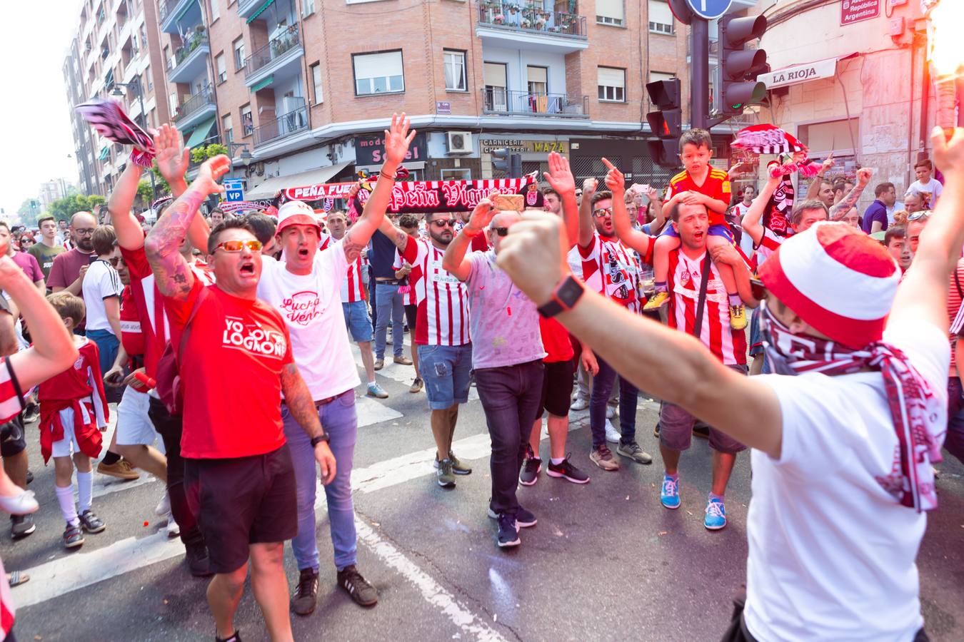 Fotos: La afición arropa a la UD Logroñés (2)