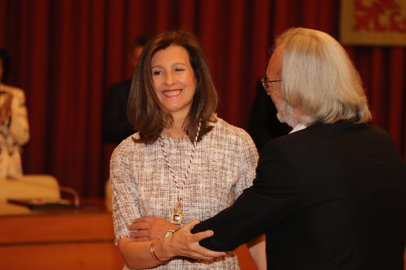 Fotos: Hermoso de Mendoza, nuevo alcalde de Logroño: el acto (1 de 3)