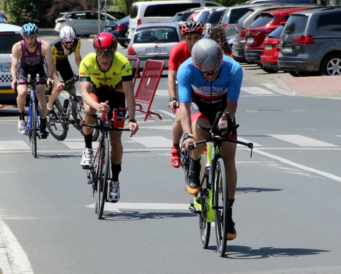 Fotos: La tercera edición del Triatlón La Rioja, en imágenes