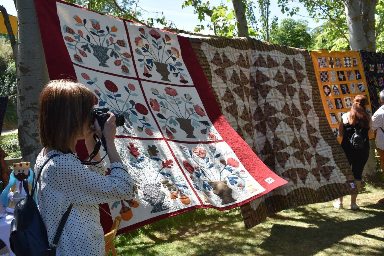 Fotos: XXVIII encuentro de asociaciones culturales de La Rioja y I encuentro de patchwork en Ocón