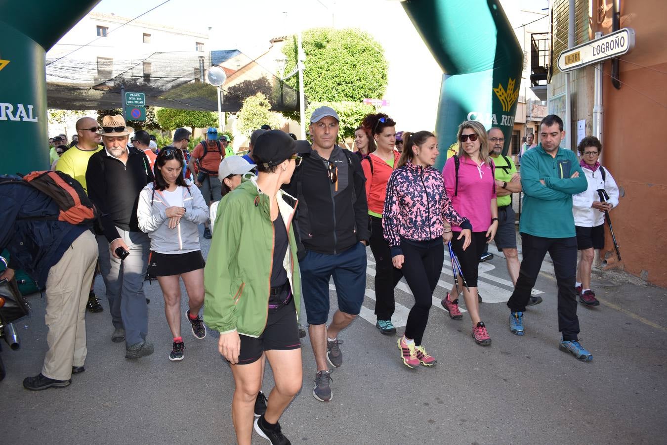 VII marcha Villa de Tudelilla, con 250 personas más unos 20 integrantes de ASPACE Rioja, entidad a la que se destinó parte de la recaudación.