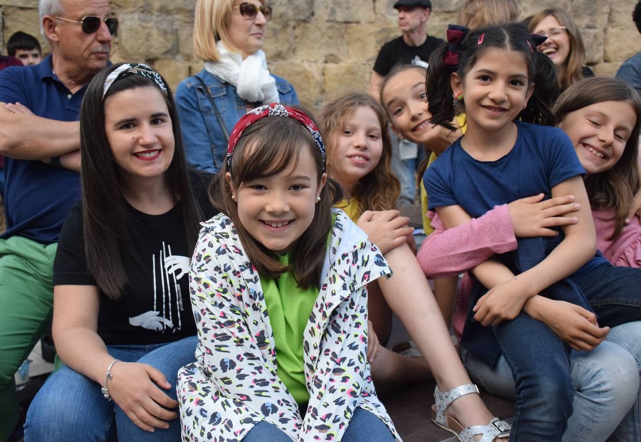 Por la tarde, la escuela de música tocó para quienes hasta allí se acercaron en la tarde del Día de la Música